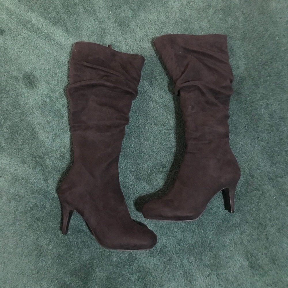 Black suede boots